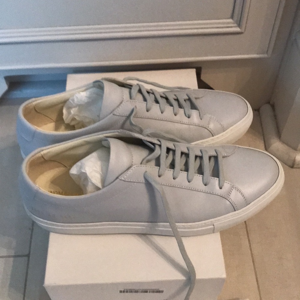 Woman by common projects sneakers